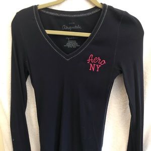 Aeropostale Med navy Tee V Neck LONG slvs